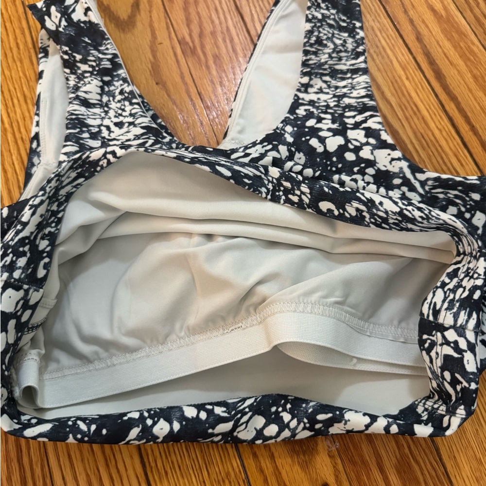 Move Theory Women’s Navy & White Athletic Apparel Set - Picture 4 of 8